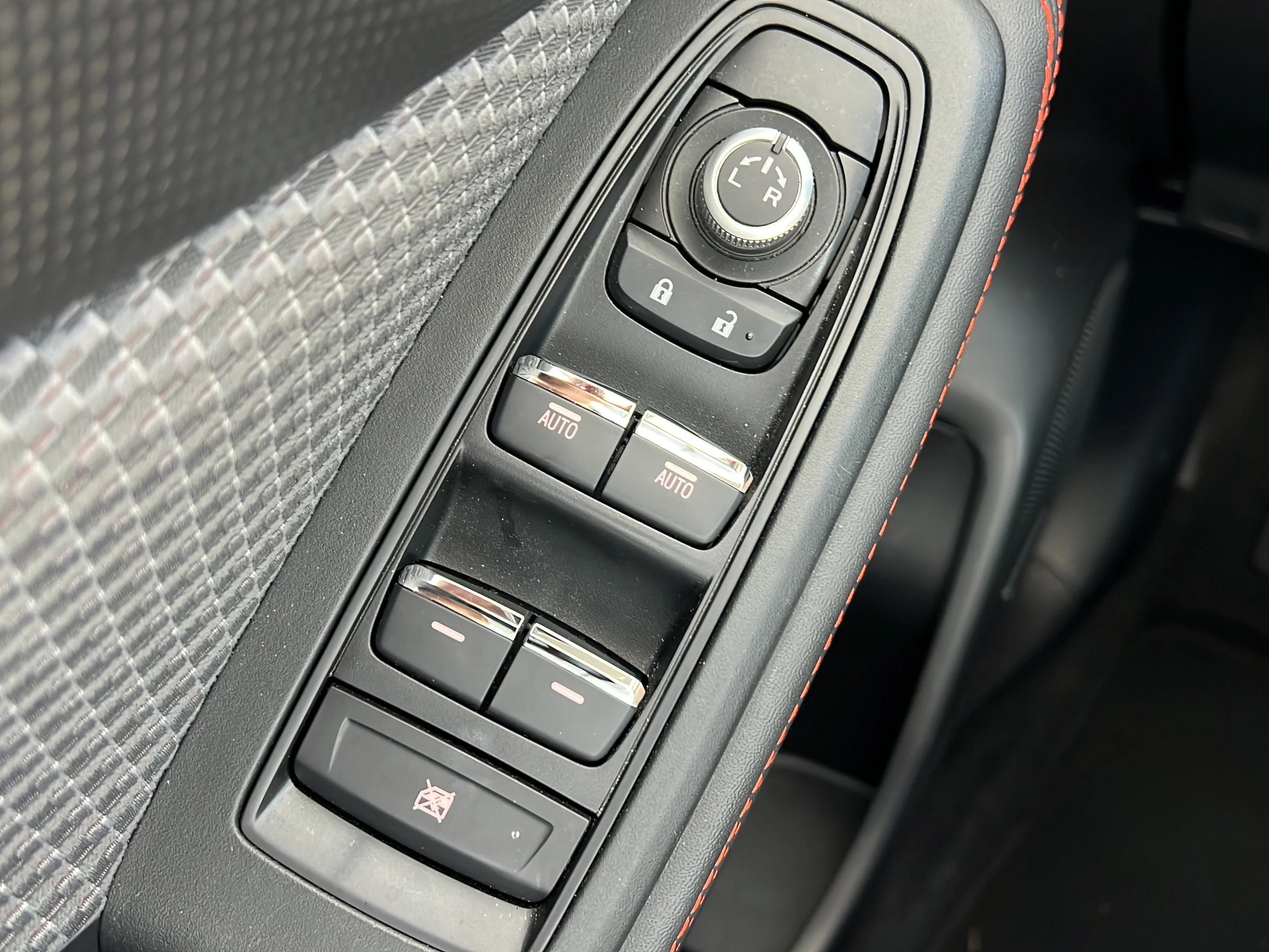 Used 2024 Ice Silver Metallic Subaru Sport image 23