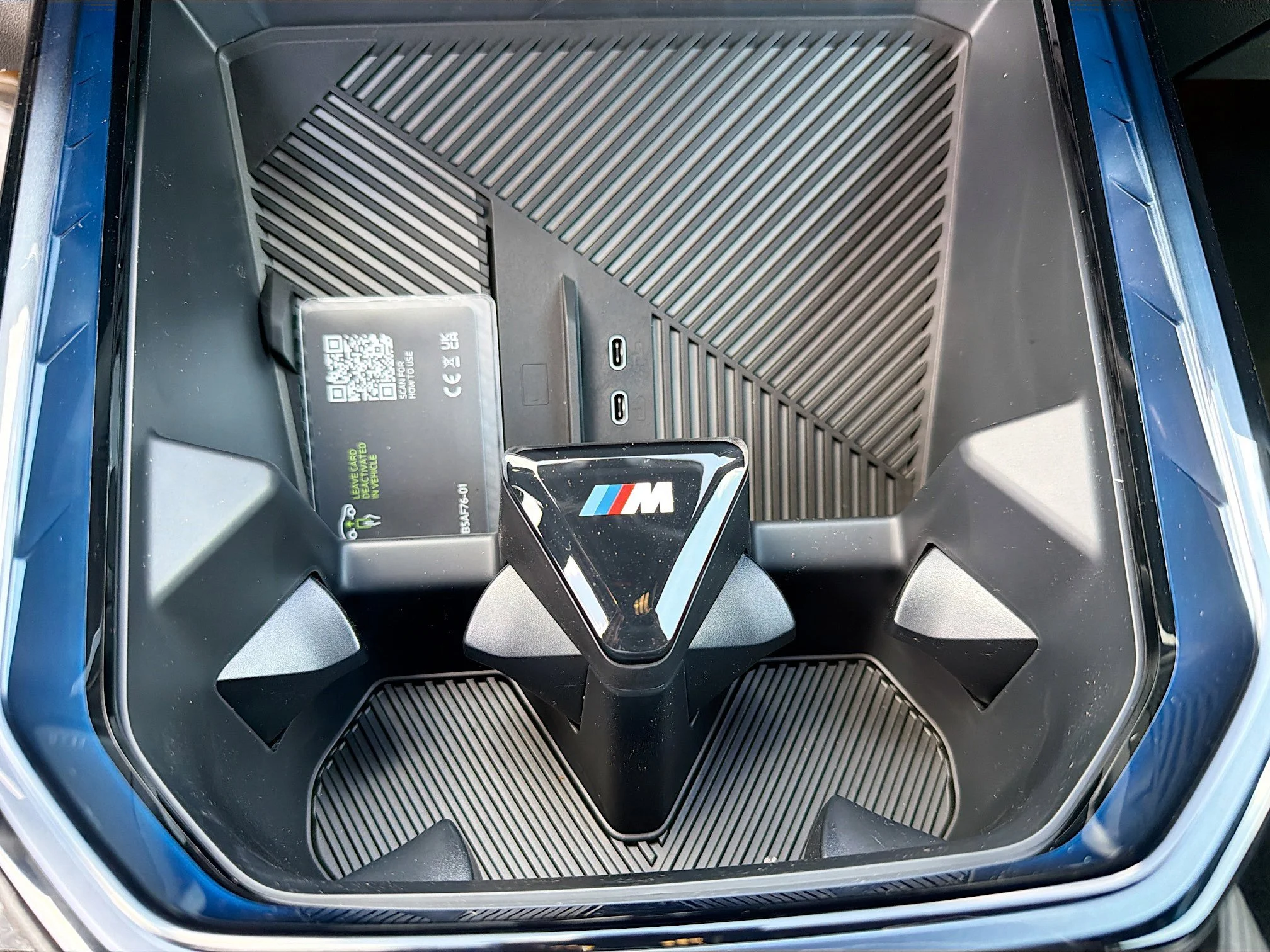 New 2026 Dark Graphite Metallic BMW 30 xDrive image 30