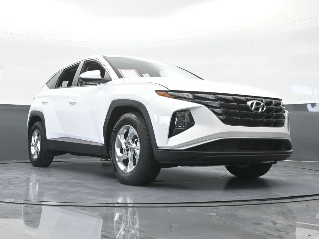 Used 2024 White Pearl Hyundai SE image 56