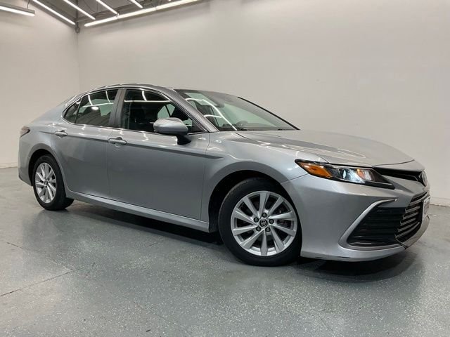 Used 2022 Toyota Camry LE with VIN 4T1C11AK3NU718055 for sale in Middlesboro, KY