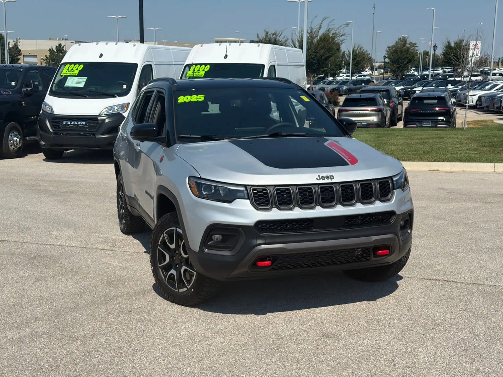 Used 2025 Jeep Compass Trailhawk with VIN 3C4NJDDN6ST589299 for sale in Kansas City