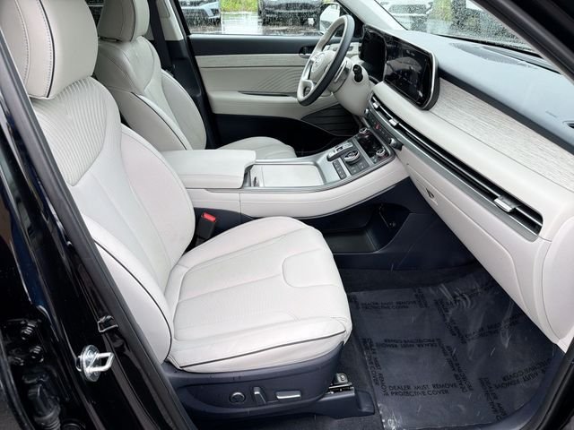 Used 2025 Black Hyundai Calligraphy image 29