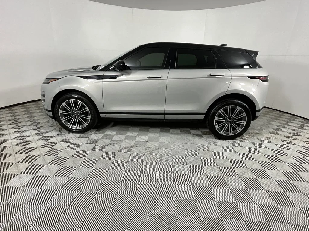 Used 2026 Seoul Pearl Silver Metallic Land Rover Dynamic image 3