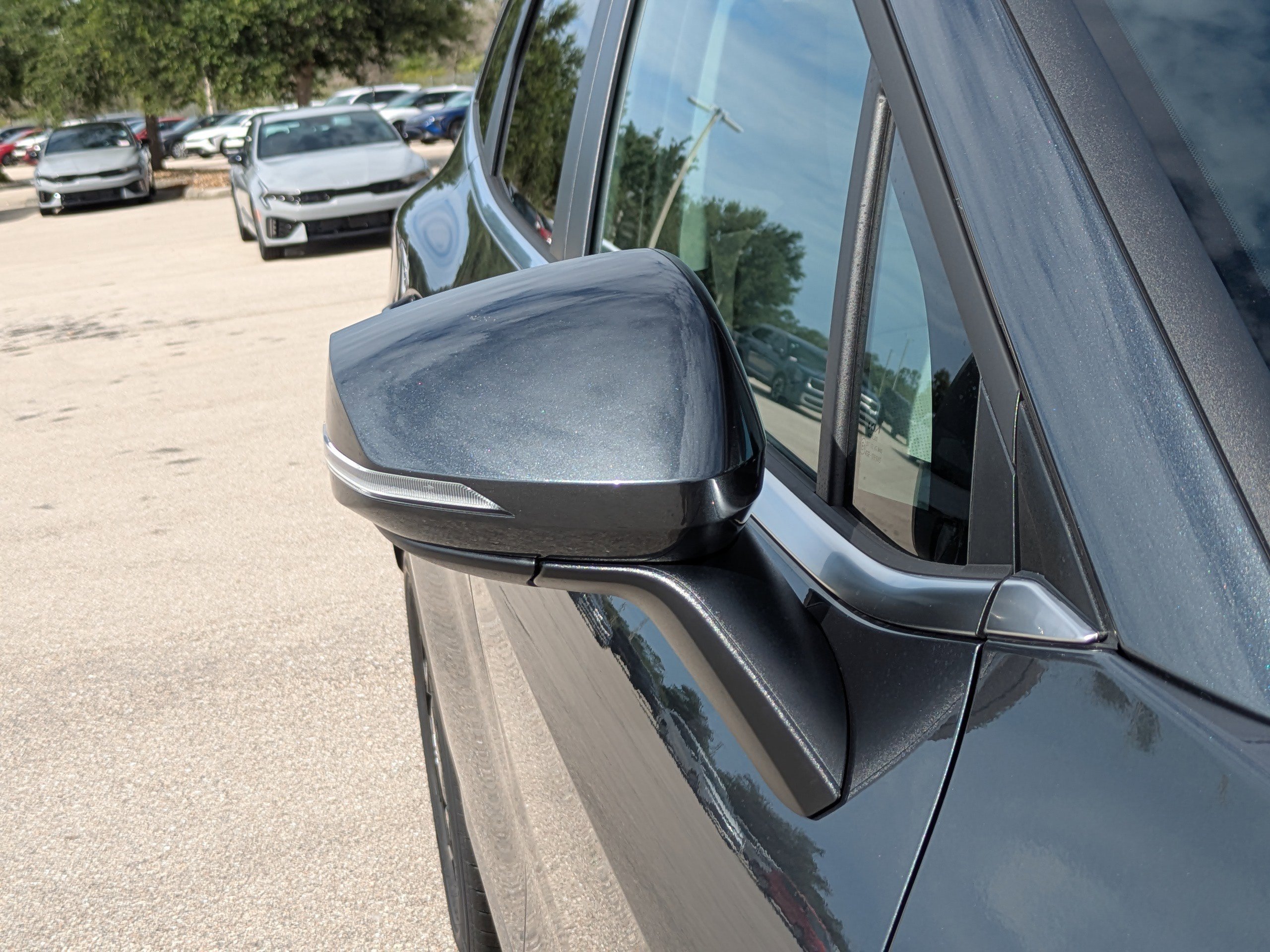 New 2026 Gravity Gray Kia EX image 13