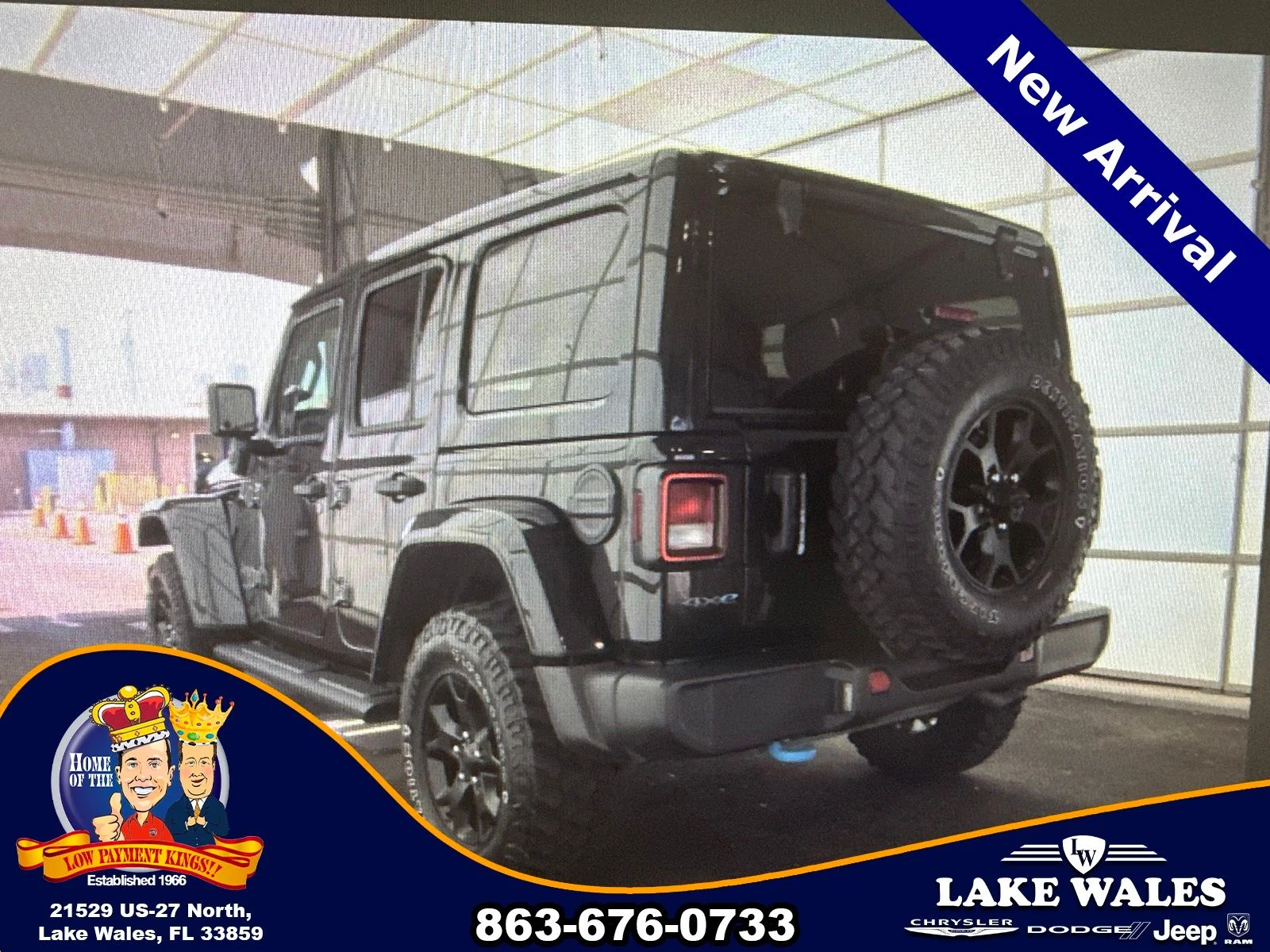Used 2024 Black Jeep Sport S 4xe image 4