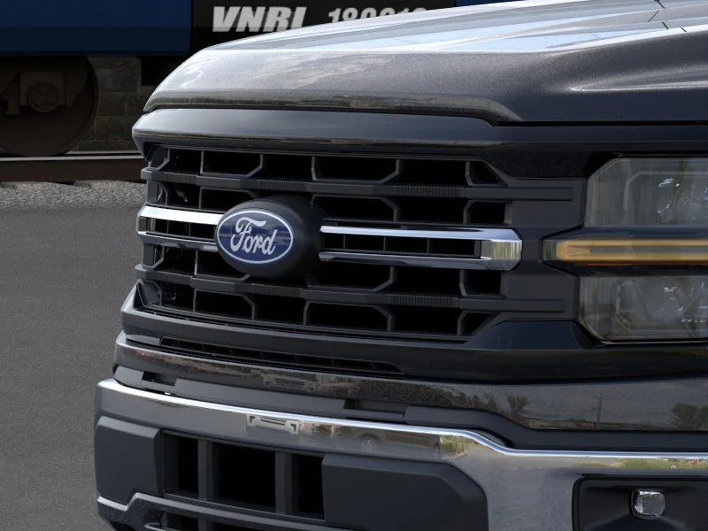 New 2026 Agate Black Metallic Ford XLT image 18