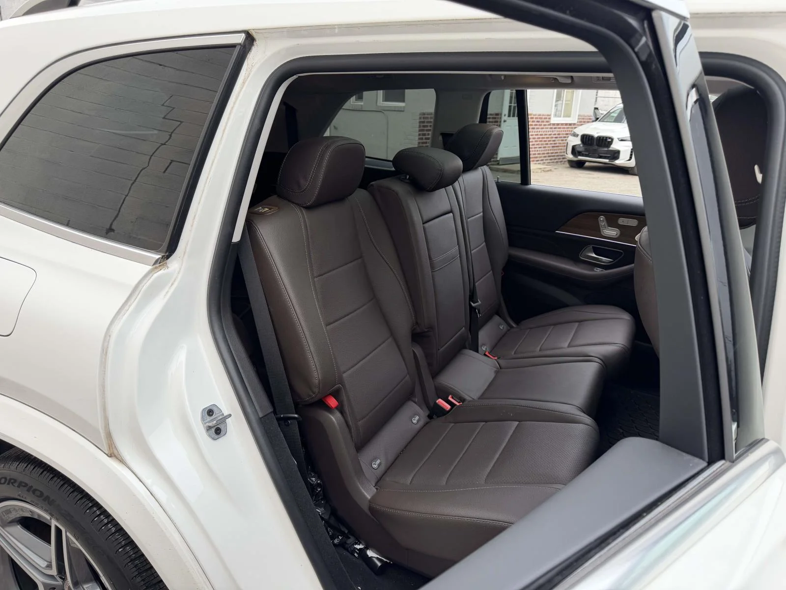 Used 2023  Mercedes-Benz GLS 450 image 12