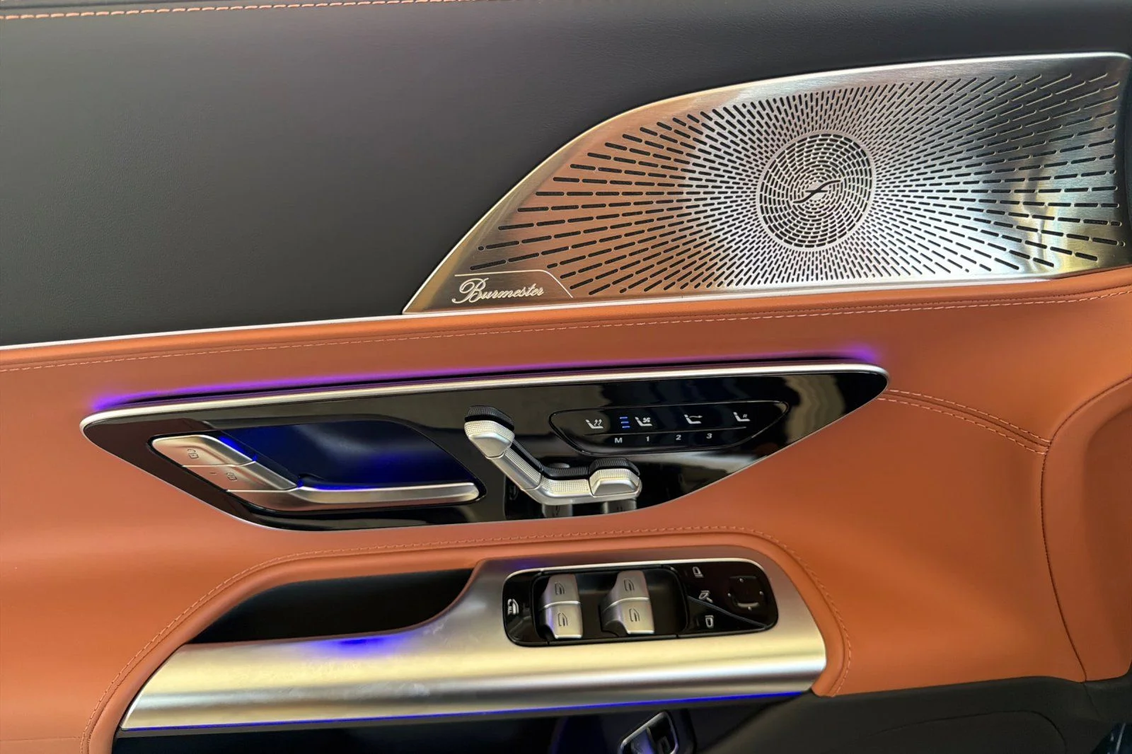 New 2026 Starling Blue Metallic Mercedes-Benz SL 43 AMG® image 9