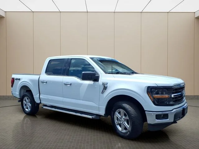 Used 2025 White Ford XLT image 5