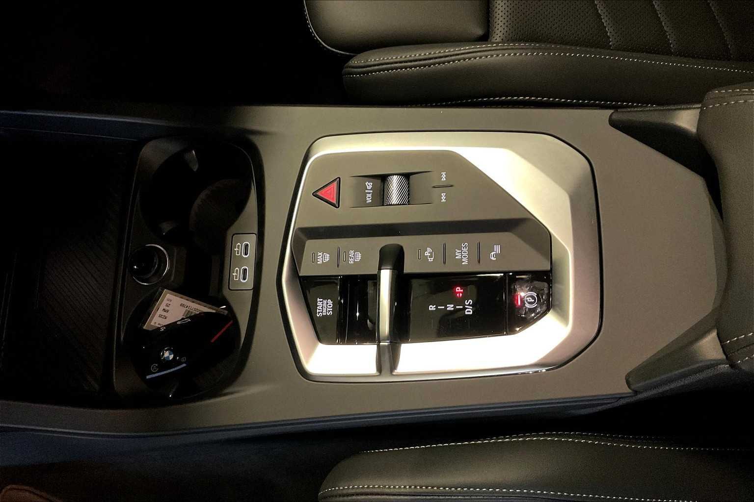 2025 BMW 2 Series M235 - Photo 7