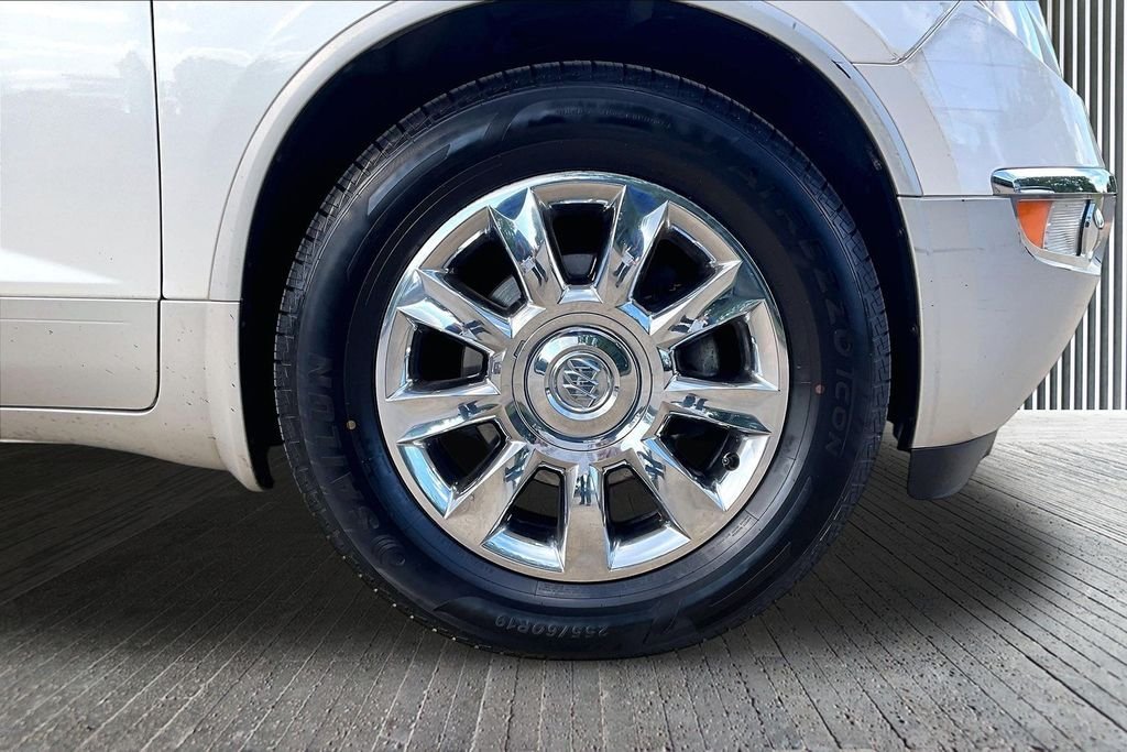 Used 2011 White Buick CXL image 10
