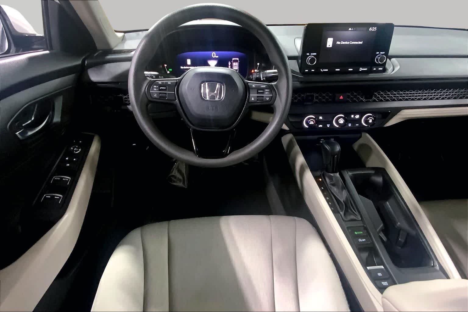 Used 2023 Platinum White Pearl Honda LX image 6