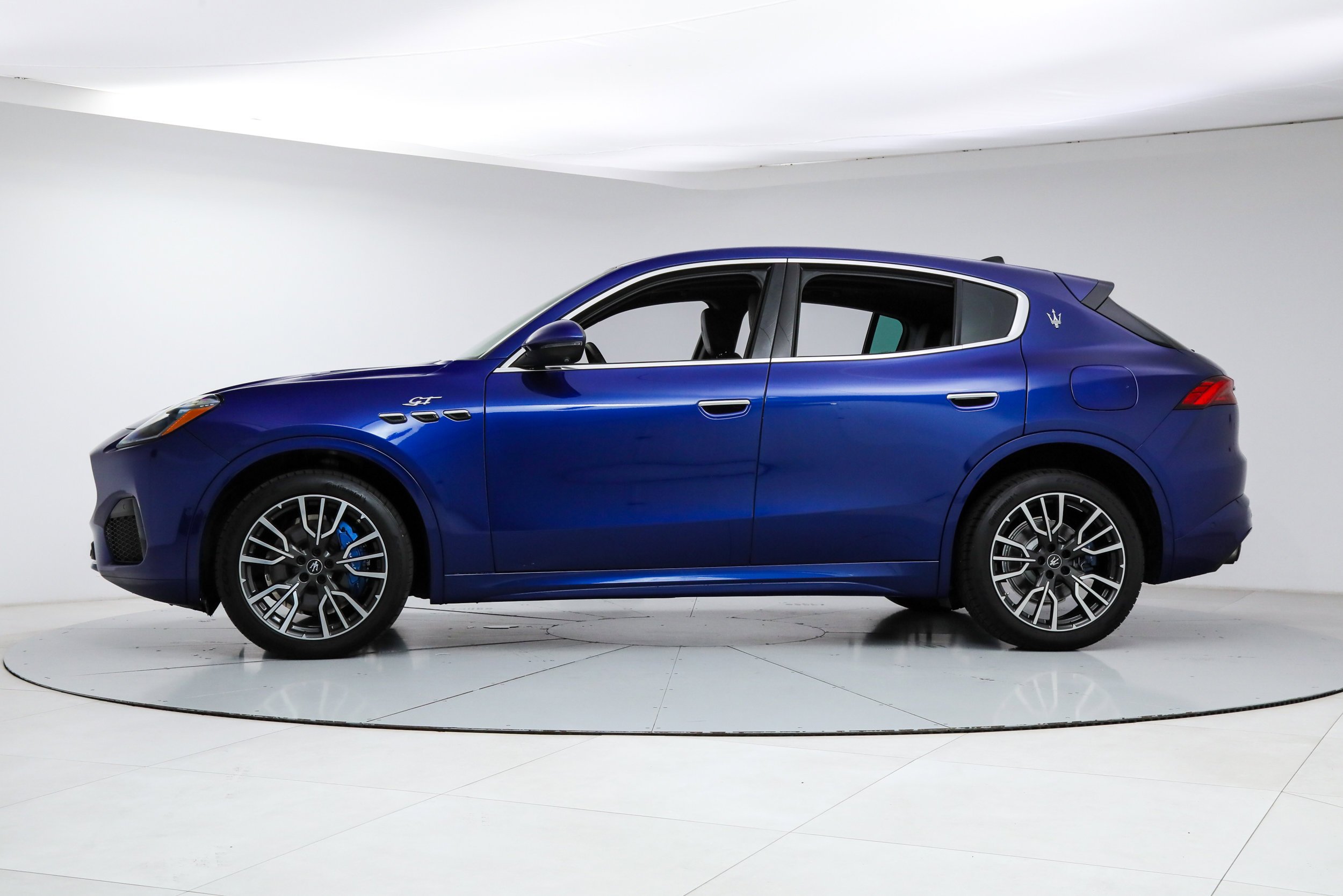 ZN682AVA0P7416537