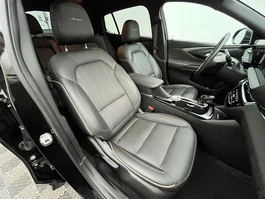 Used 2024 Ebony Twilight Metallic Buick Avenir image 35