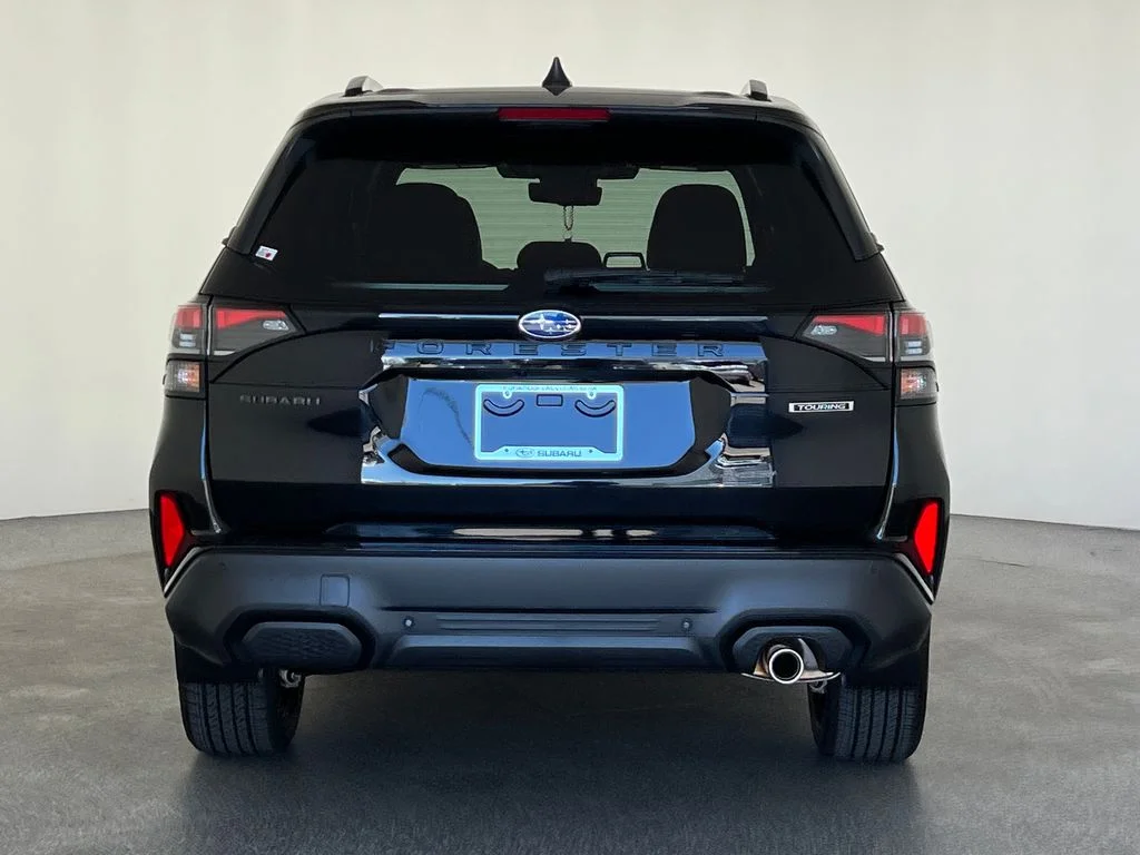 New 2026 CRYSTAL BLACK SILICA Subaru Touring image 5