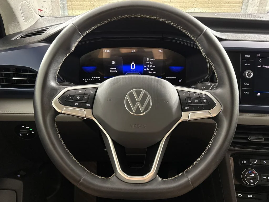 2024 Volkswagen Taos SE - Photo 14