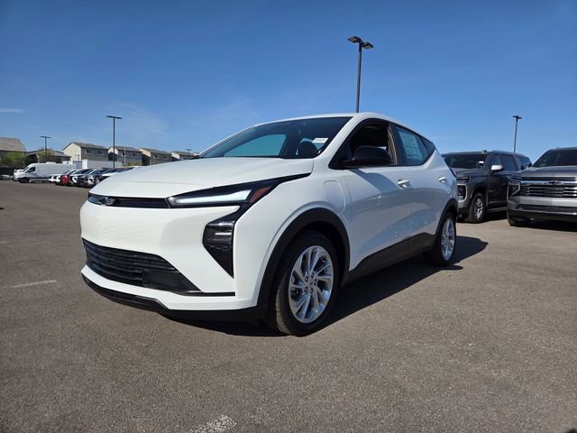 New 2027 Summit White Chevrolet LT image 2