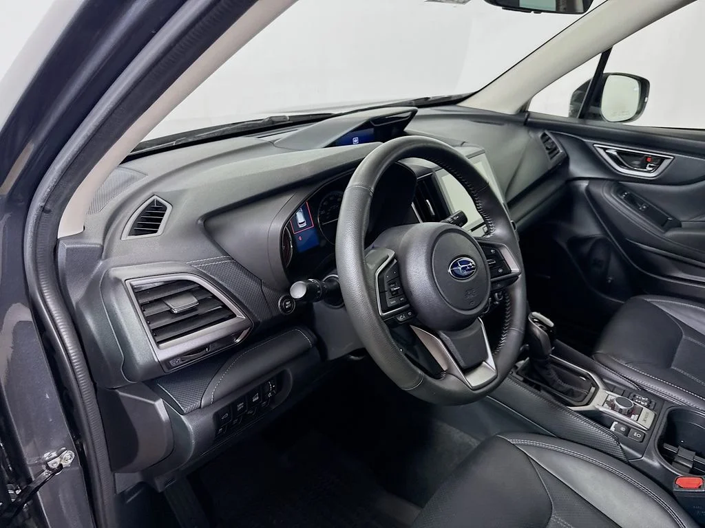 Used 2022 Magnetite Gray Metallic Subaru Touring image 9