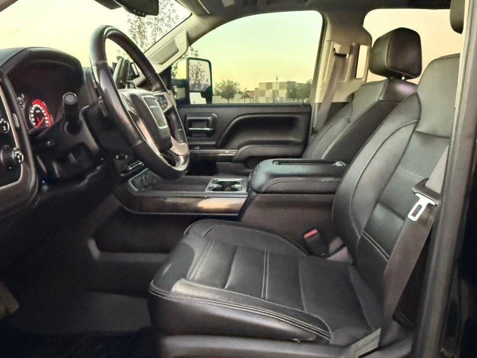 Used 2016 Onyx Black GMC DENALI image 11