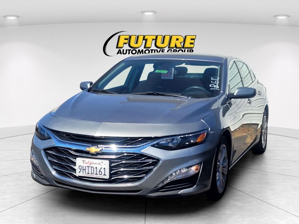 Used 2024 Gray Chevrolet LT image 3