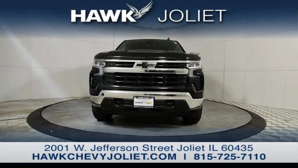 Used 2023 Black Chevrolet LT image 9