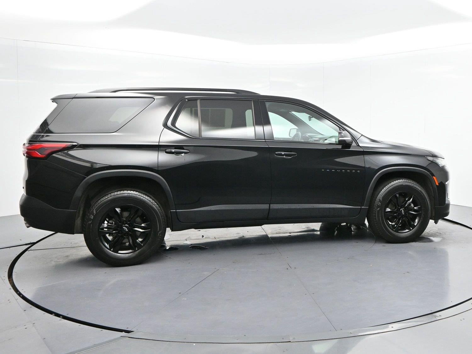 Used 2023 Mosaic Black Metallic Chevrolet LT Cloth image 8