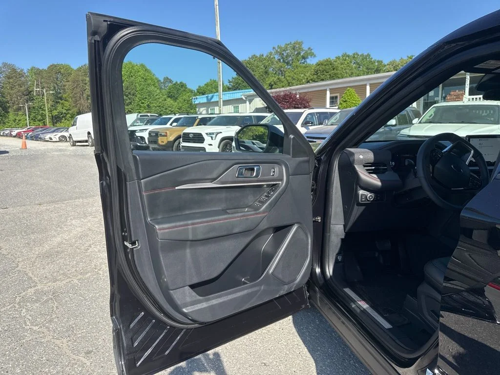 Used 2025 Black Ford ST-Line image 25