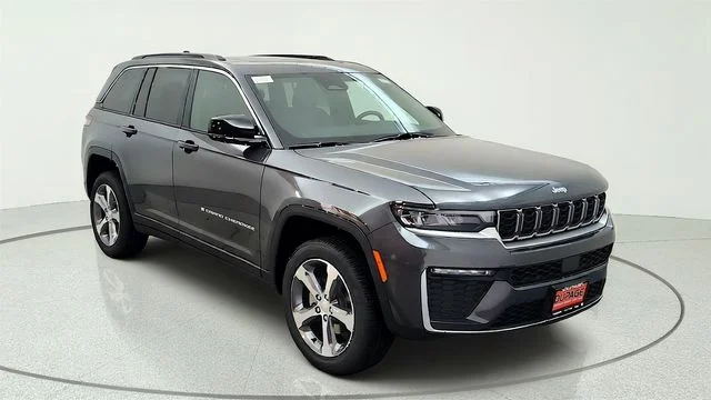 New 2026 Baltic Gray Metallic Clearcoat Jeep Limited image 28