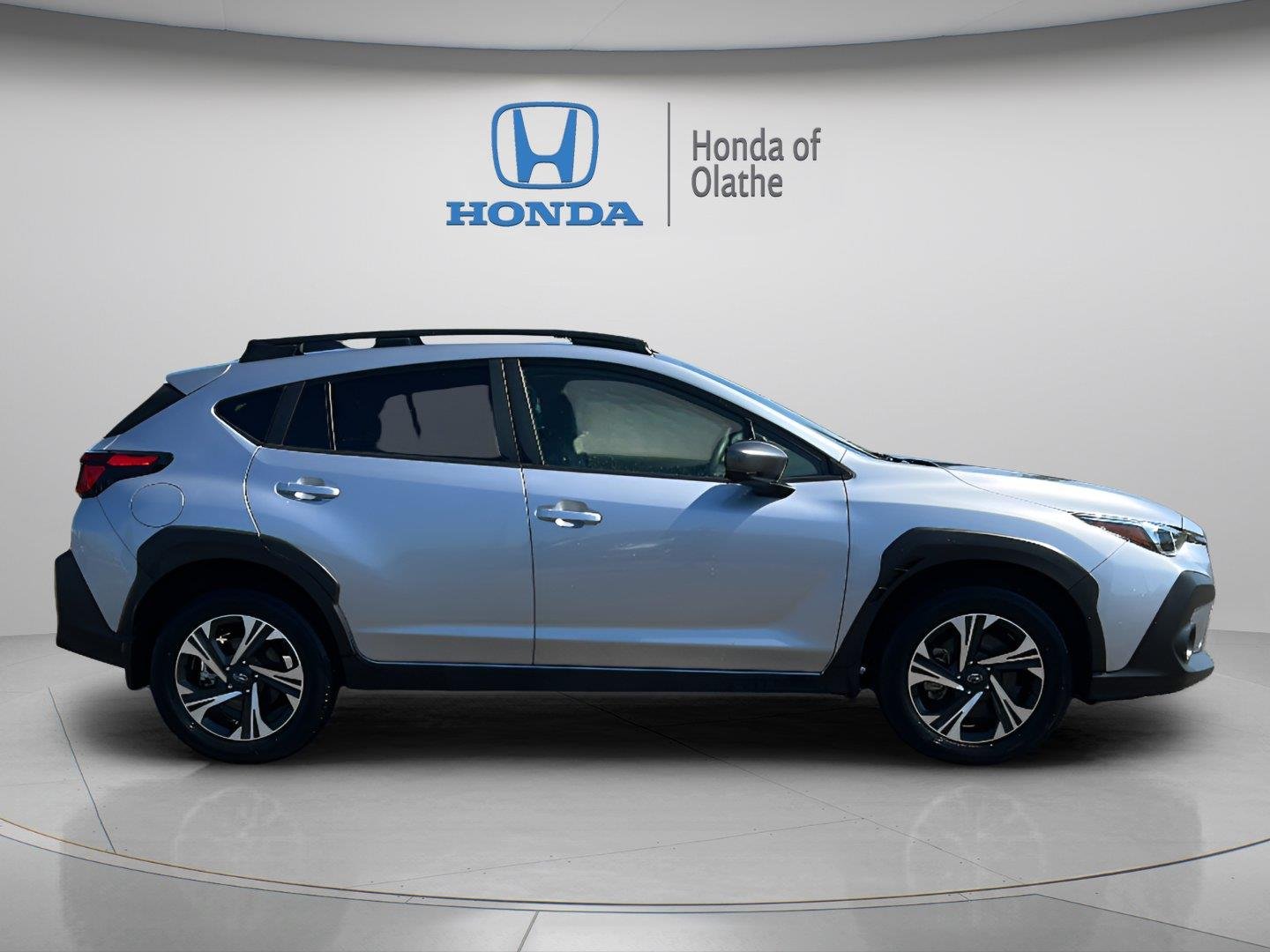 Used 2024 Subaru Crosstrek Premium with VIN JF2GUADCXR8393955 for sale in Kansas City