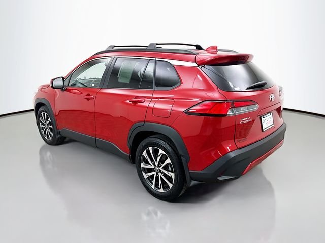Used 2023 Red Toyota XLE image 5