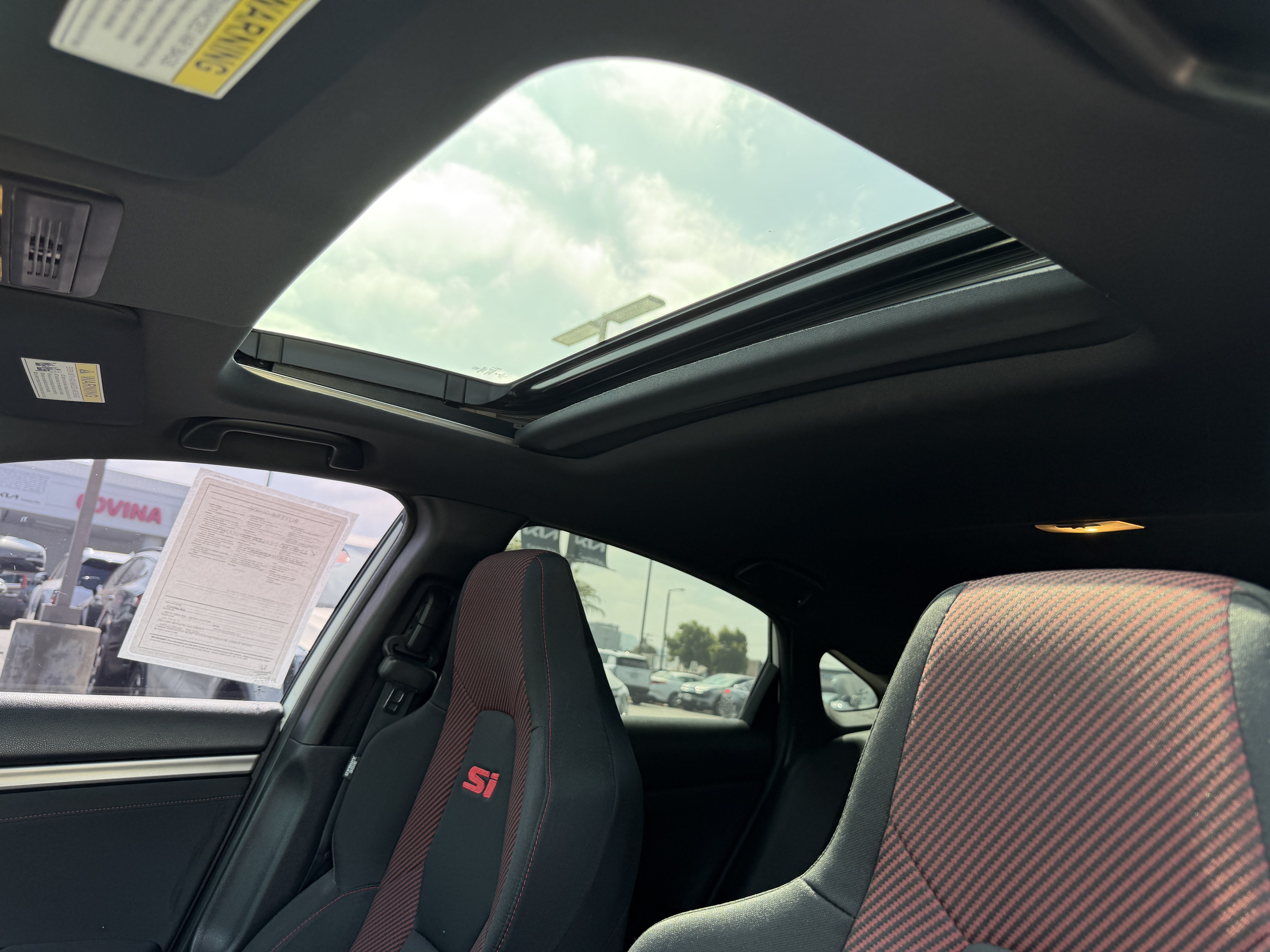 Used 2020 Platinum White Pearl Honda Si image 17