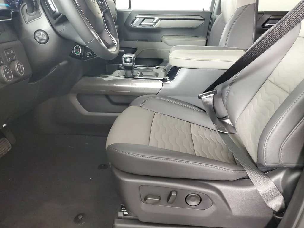 2026 Chevrolet Silverado 1500 ZR2 - Photo 11