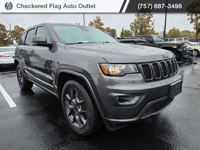 2021 Jeep Grand Cherokee Anniversary Edition photo 3