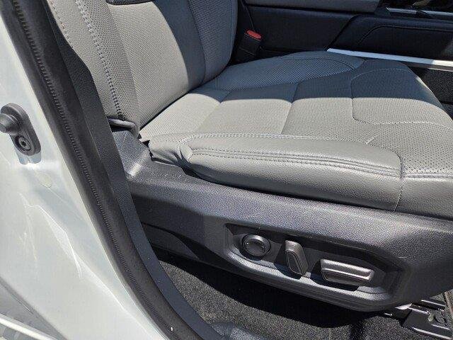 Used 2024 Wind Chill Pearl Toyota Limited HV image 30