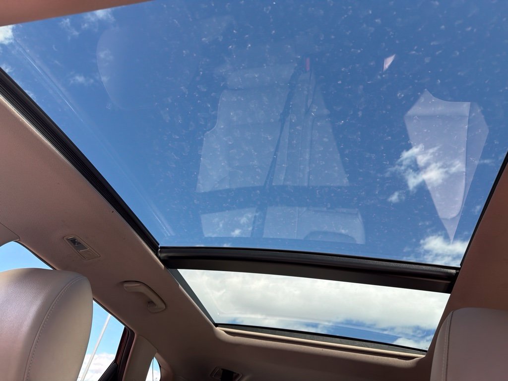 Used 2019 Red Hyundai Ultimate image 23