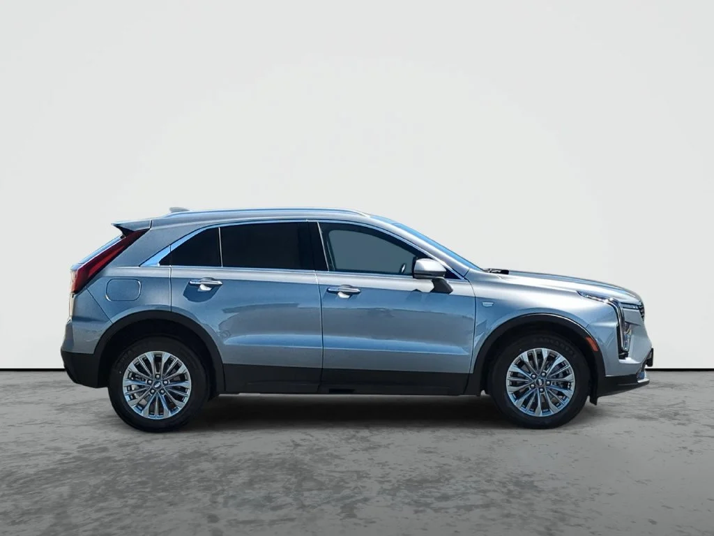 2024 Cadillac XT4 Premium Luxury - Photo 9