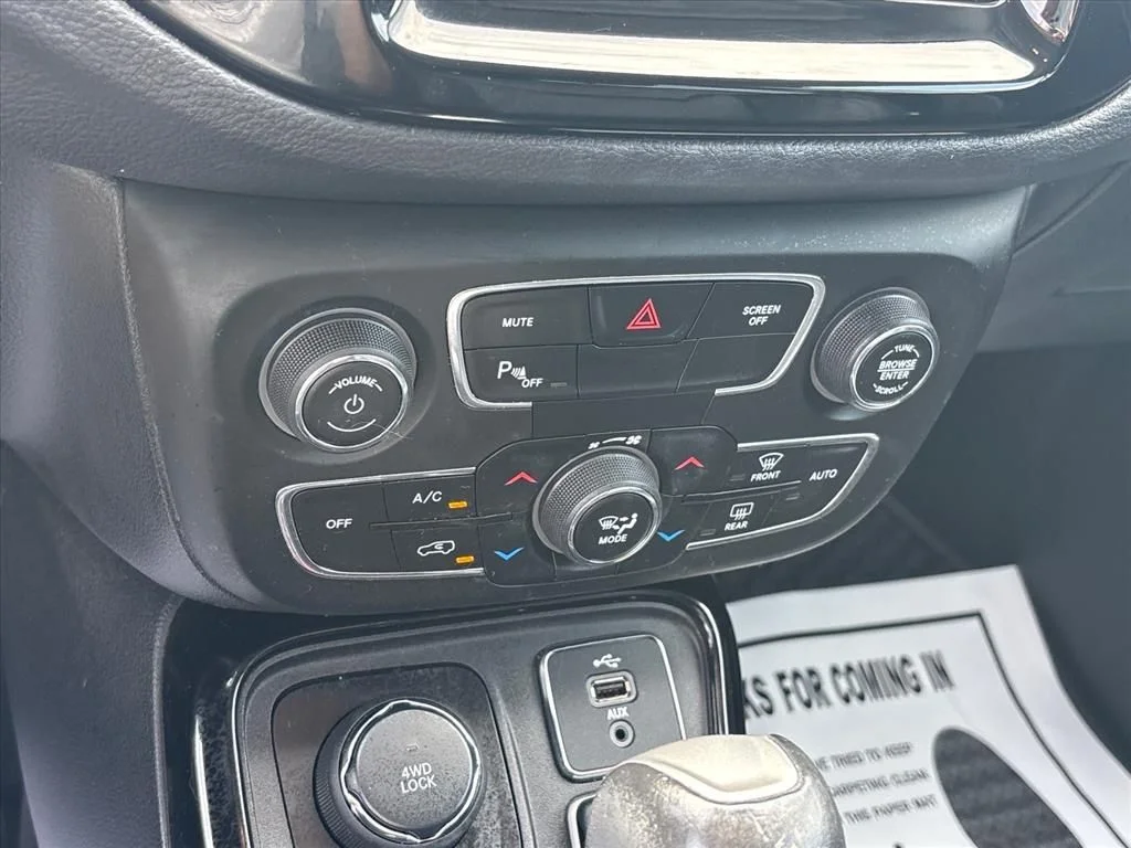 Used 2018 White Clearcoat Jeep Limited image 32