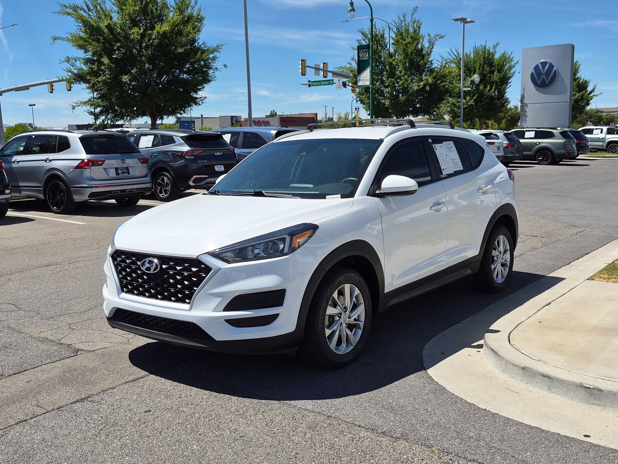Used 2021 Winter White Hyundai Value image 14