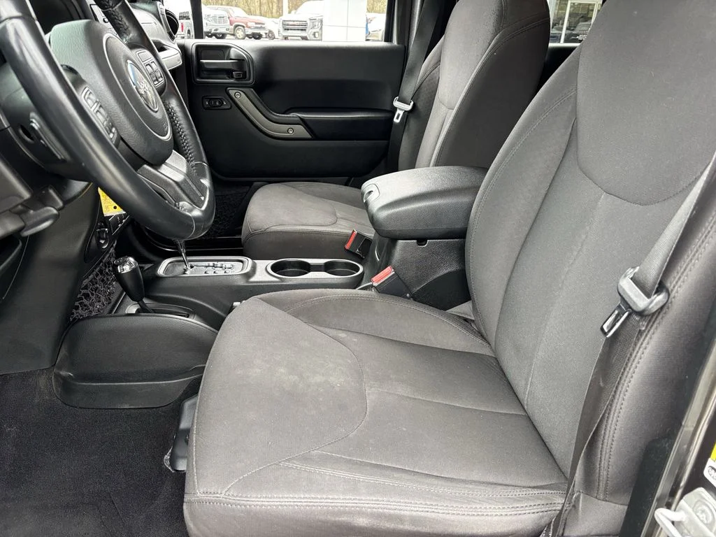 Used 2018 Gray Jeep Unlimited Sport image 15