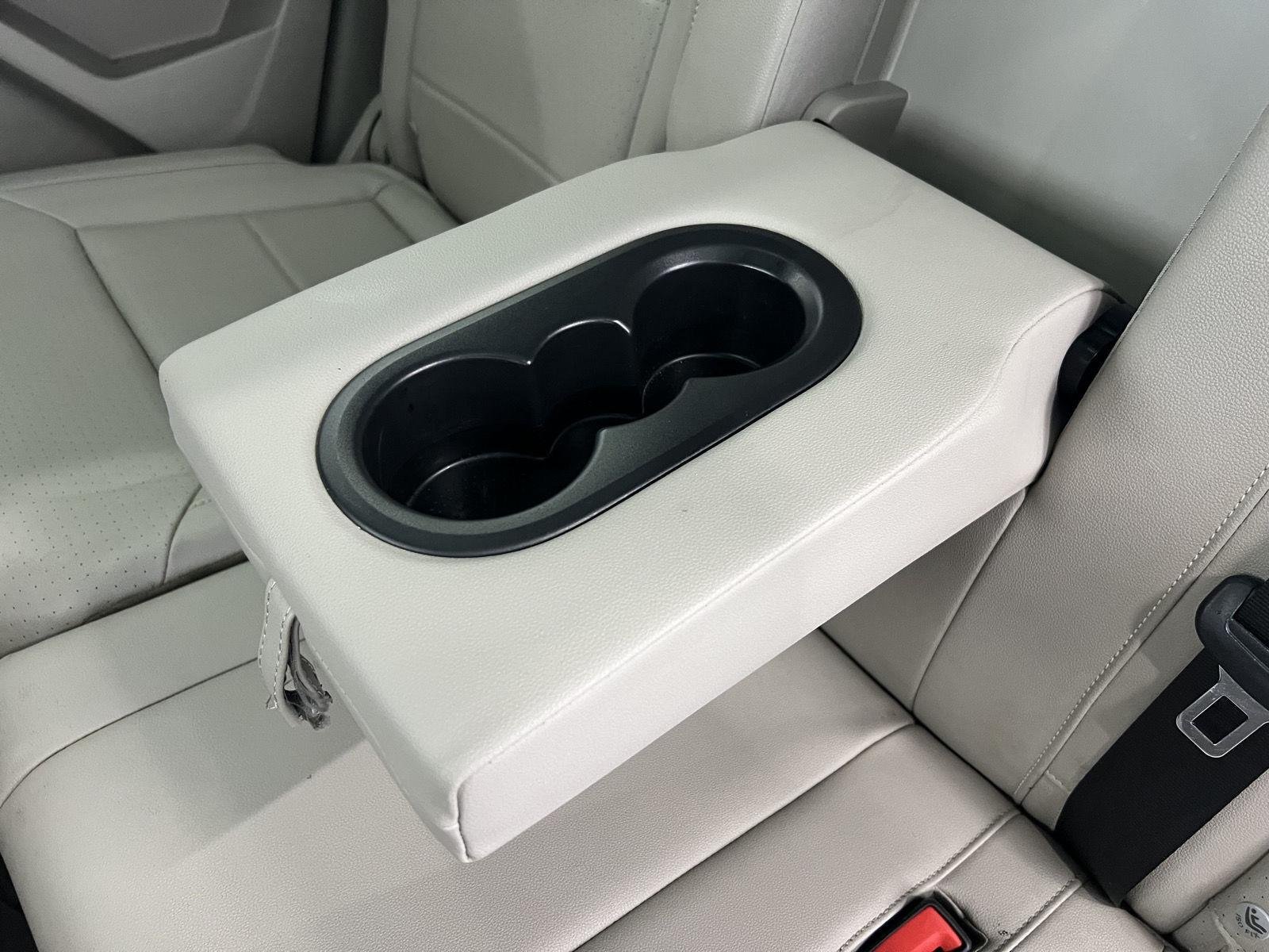 2023 Volkswagen Atlas SE w/Tech - Photo 26