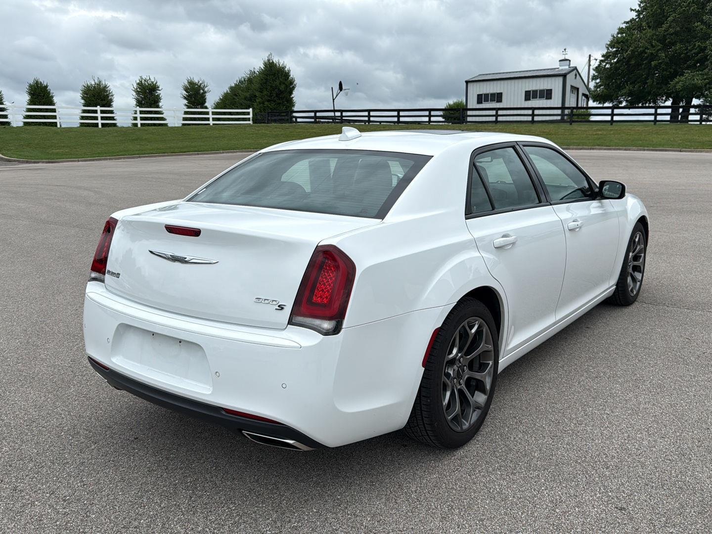Used 2018 Bright White Clearcoat Chrysler 300S image 5