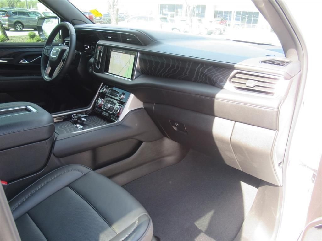 Used 2024 White GMC Denali image 11