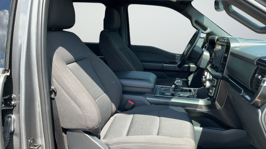 Used 2023 Gray Ford XLT image 21