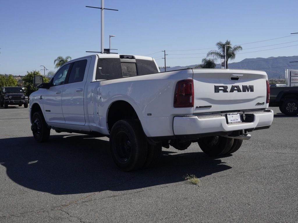 New 2026 Bright White Clear-Coat Exterior Paint RAM Laramie image 5
