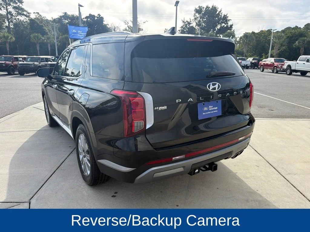 Certified Used 2025 Abyss Black Pearl Hyundai SEL image 6