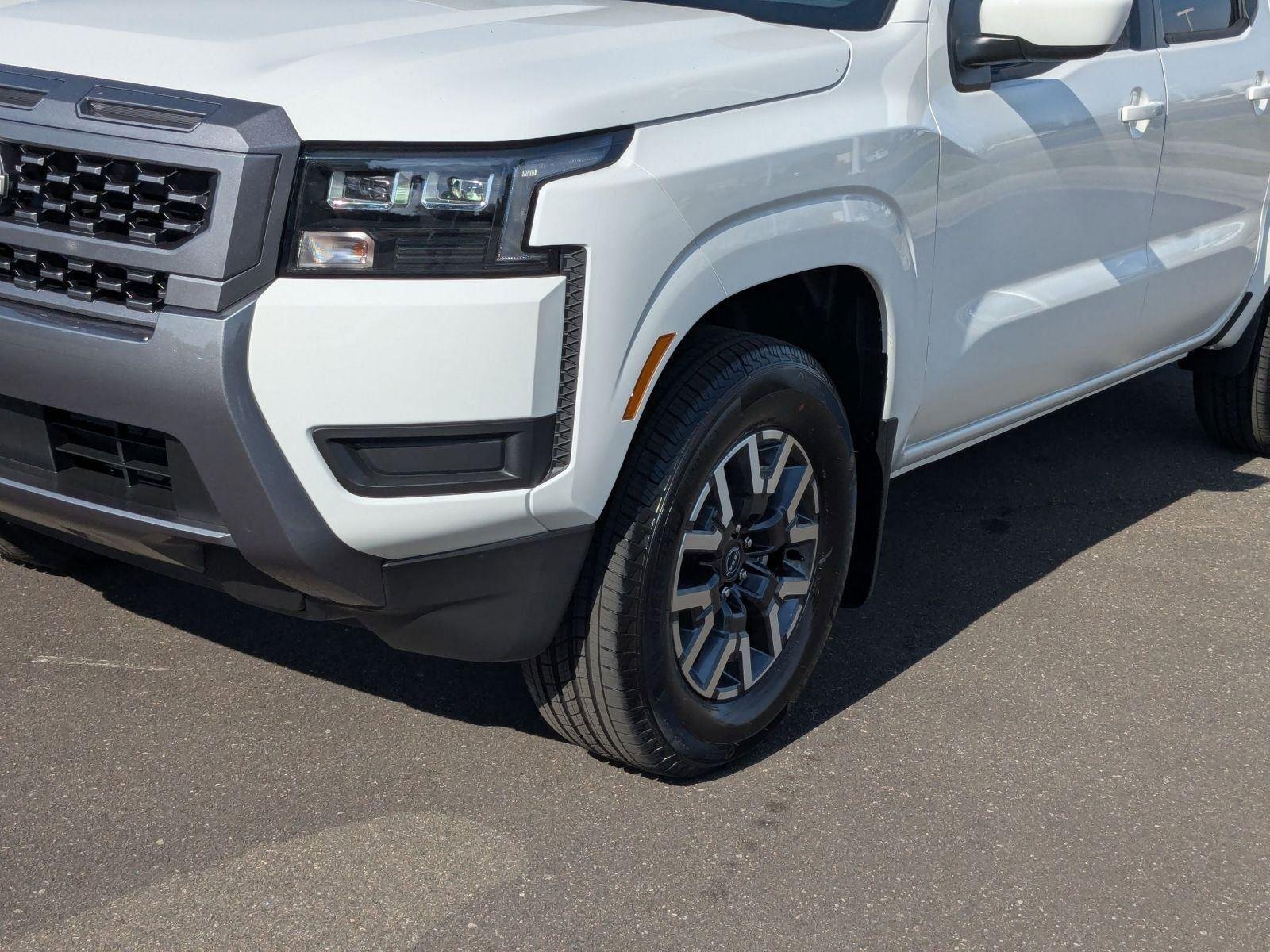New 2026 Glacier White Nissan SV image 10