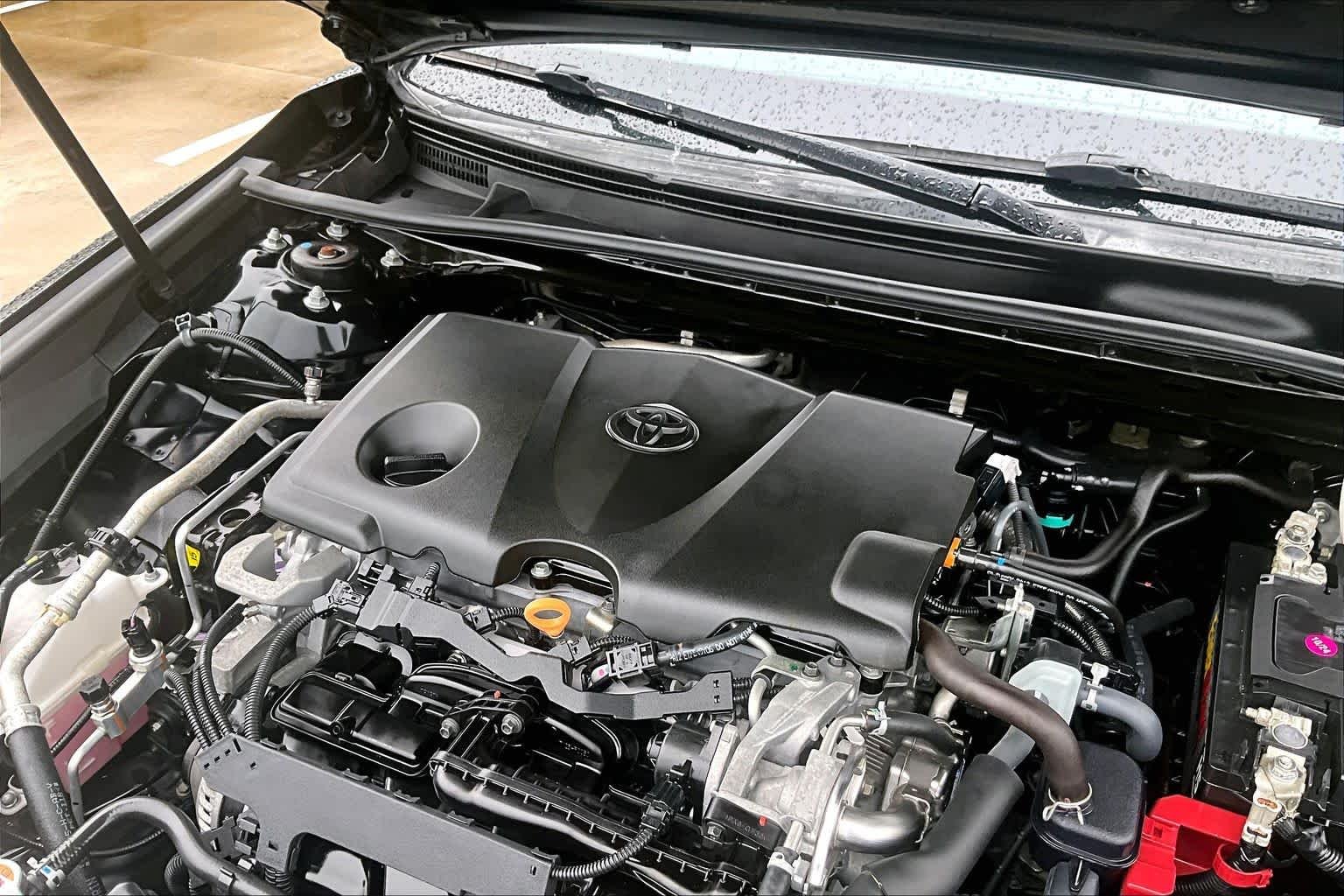 Used 2020 Midnight Black Metallic Toyota SE image 31