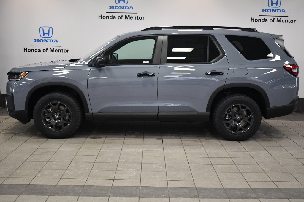 New 2026 Sonic Gray Pearl Honda TrailSport image 4