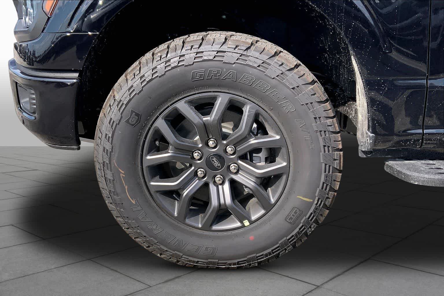 New 2026 Agate Black Metallic Ford Tremor® image 9