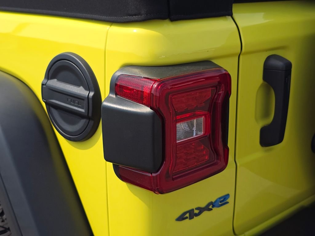 Used 2023 Yellow Jeep Rubicon 4xe image 15